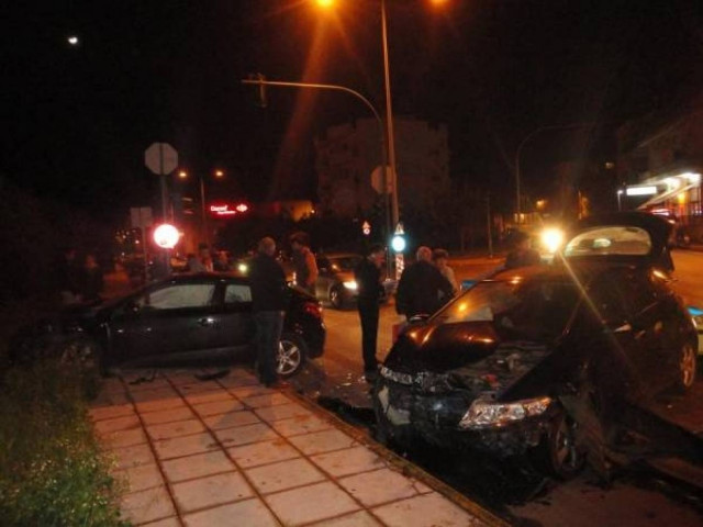 Τροχαίο με δύο τραυματίες σε διασταύρωση στην Καλαμάτα