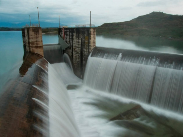 Πηνειός: Yπερχείλισε το φράγμα–Ξεπέρασε τα 93 μέτρα η στάθμη του νερού