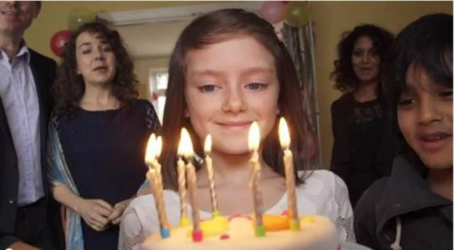 Σαρώνει στο Ίντερνετ το βίντεο που «μεταφέρει» τον πόλεμο της Συρία