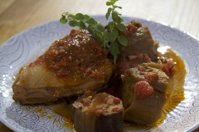 «Τι θα φάμε σήμερα μαμά;»: Η Νταϊάν Κόχυλα φτιάχνει  λαδερά πιάτα