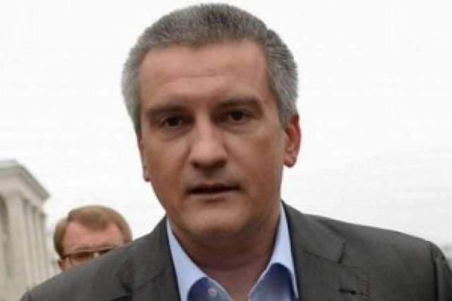 Ακσιόνοφ: Δικαίωμα κατοχής ρωσικού ή ουκρανικού διαβατηρίου