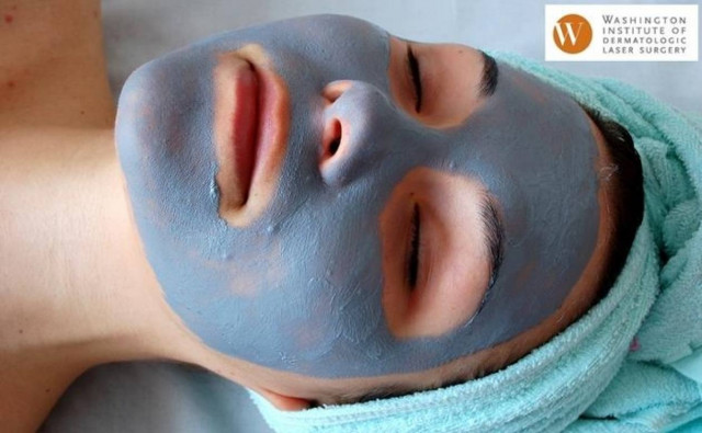 Καθαρισμός προσώπου με... κάρβουνο και μαύρο σαπούνι