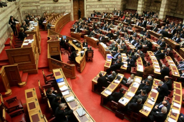 Υπερψηφίστηκε επί της αρχής το νομοσχέδιο κατάργησης των φορέων
