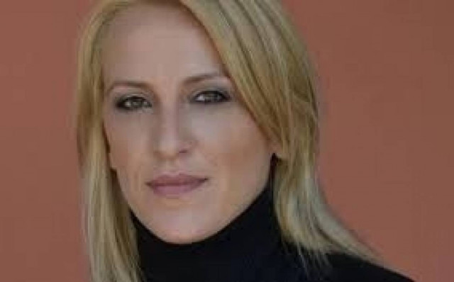 Με τις καθαρίστριες τα είπε η Δούρου