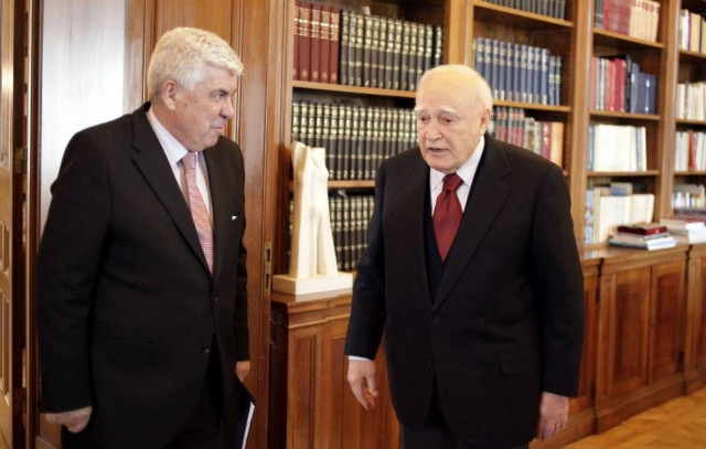 Ενημέρωση Παπούλια από Τσαυτάρη για τη στήριξη 8.500 νέων αγροτών