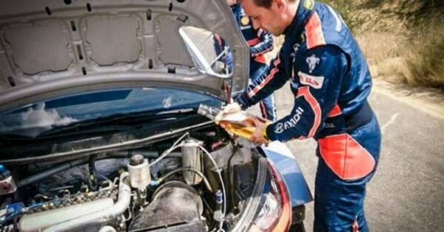 Ένα μπουκάλι μπύρα έσωσε τον Neuville από την εγκατάλειψη στο Μεξικό