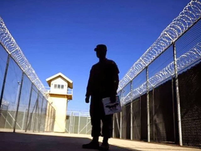 Αυστηροποιείται το καθεστώς αποφυλάκισης τρομοκρατών