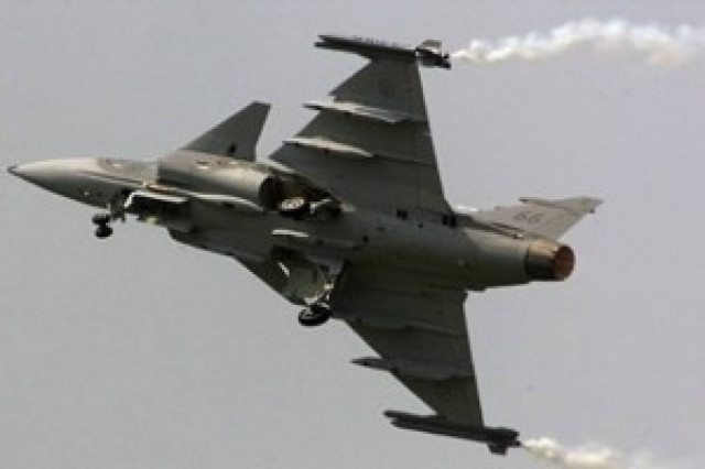 Ρωσικά αεριωθούμενα πραγματοποιούν γυμνάσια πάνω από τη Μεσόγειο