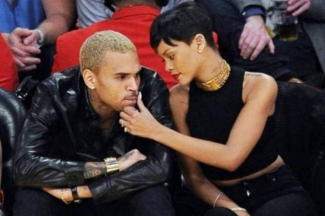 Υπό κράτηση χωρίς εγγύηση ο τραγουδιστής της R&B Κρις Μπράουν