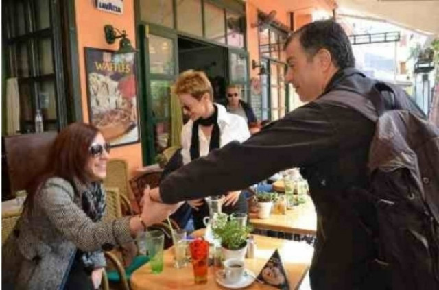 Από το «πράσινο» νησί ξεκίνησε τις περιοδείες του ο Θεοδωράκης(vid)