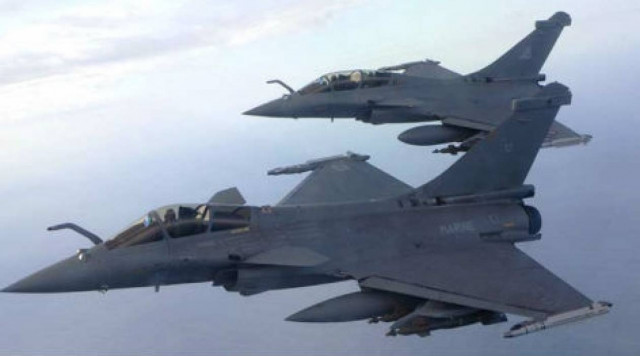 Γιατί πετούν μαχητικά αεροσκάφη πάνω από την Αθήνα