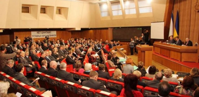 Κριμαία: Εθνικοποιούνται δύο εταιρίες ενέργειας