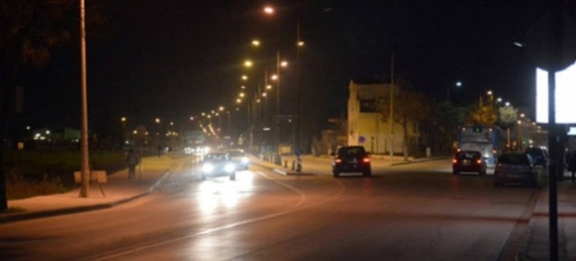 Πεζός παρασύρθηκε από αυτοκίνητο που μπήκε παράνομα σε στενό