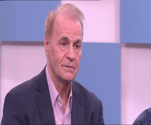 «Πάμε πακέτο» με Κώστα Μοναχό