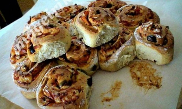 Συνταγή για φανταστική και γρήγορη πίτσα ρολό