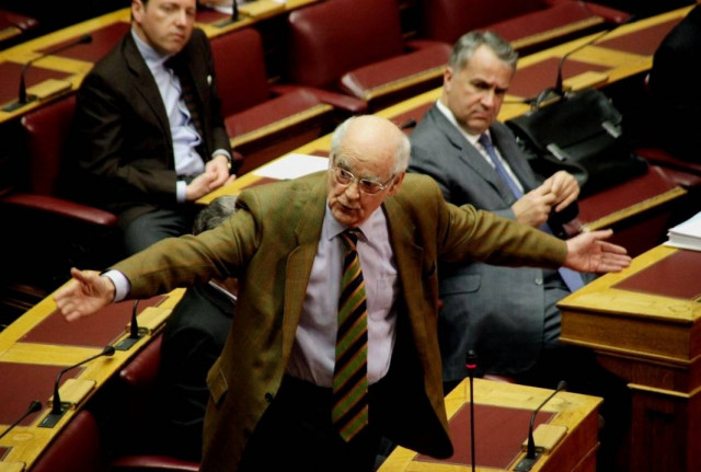 Κακλαμάνης: Αντισυνταγματική η τροπολογία για το πόθεν έσχες