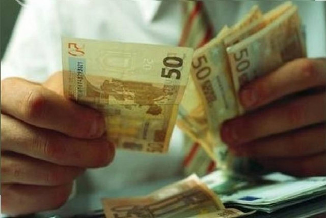 Χαλκίδα: Στο μικροσκόπιο της ΕΛ.ΑΣ. ο «εφοριακός» που δεν είχε δόντια!