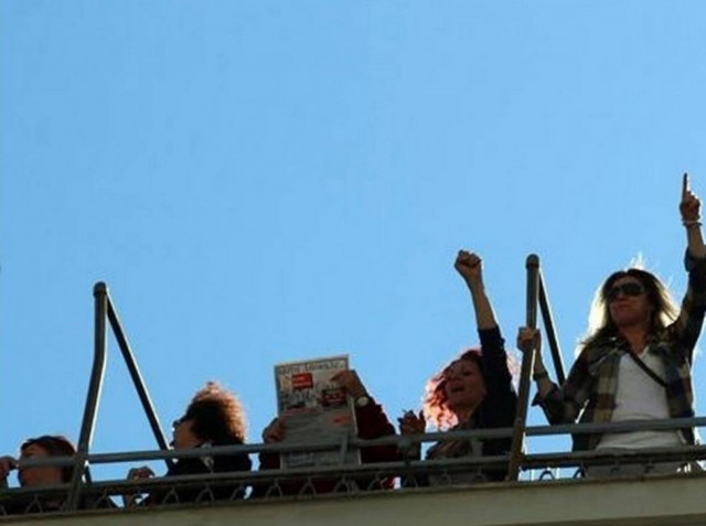 Κατάληψη και ΜΑΤ στο πολιτικό γραφείο του Κυριάκου Μητσοτάκη