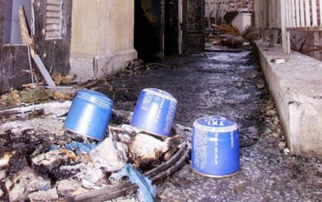 Παλαιό Φάληρο: Επίθεση με γκαζάκια στο κτήριο της ΔΕΗ