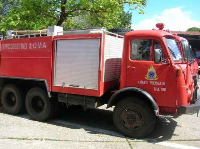 Αιτωλοακαρνανία: Φωτιά έστειλε στο νοσοκομείο ζευγάρι ηλικιωμένων