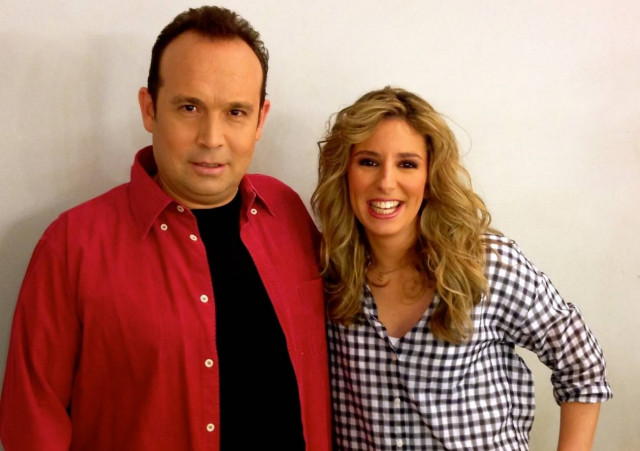 Ο «Κόσμος ανάποδα» με τον Κώστα Μακεδόνα