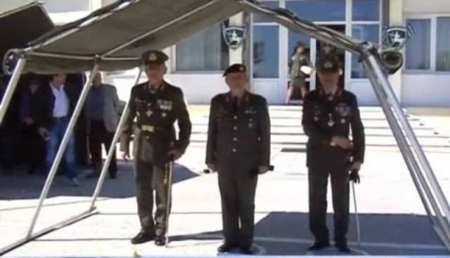 Παράδοση-παραλαβή διοικήσεως της ΧΧ Τεθωρακισμένων (βίντεο)