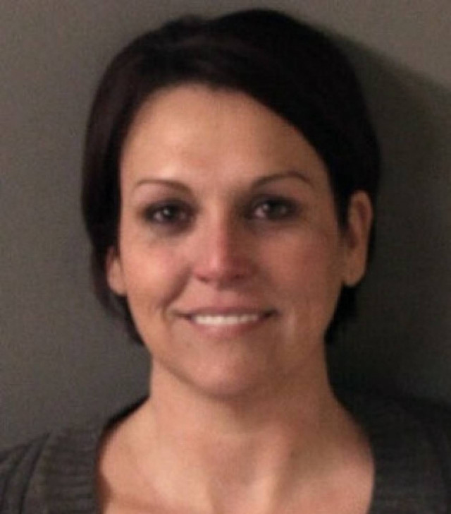 Καθηγήτρια σε 16χρονη μαθήτρια: «Θέλω να κάνω τρελό σεξ»