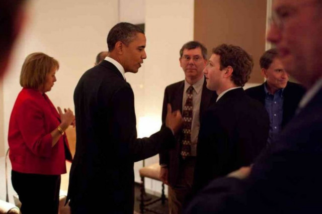 M. Oμπάμα: Συναντήθηκε με Ζούκεμπεργκ
