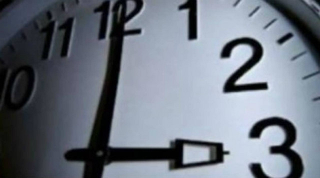 Αλλαγή ώρας: Πότε γυρνάμε μια ώρα μπροστά τα ρολόγια μας