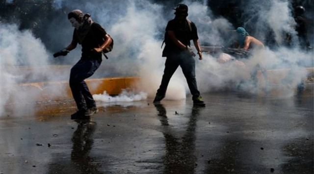 Στους 33 οι νεκροί από τις αντικυβερνητικές διαδηλώσεις στη Βενεζουέλα