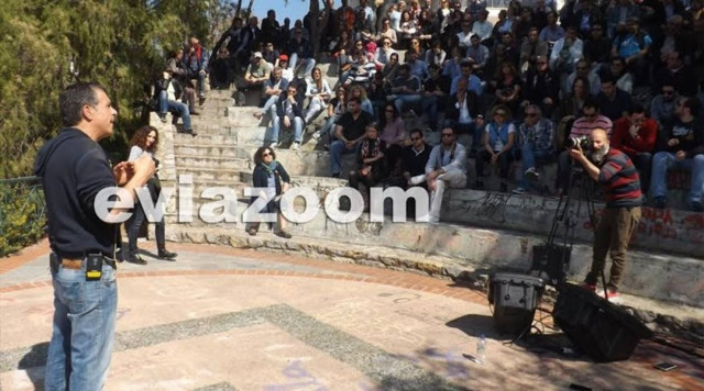 «Xαστούκι» στον Θεοδωράκη: Τα προβλήματα δε λύνονται με σακίδια (vid)