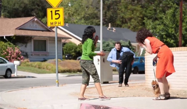 ΑΠΙΘΑΝΟ: Άνδρας κόβει τον εαυτό του στη μέση (Video)