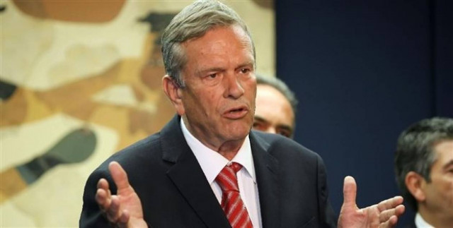 Εγκαίνια στο εκλογικό κέντρο του Γ. Ιωαννίδη