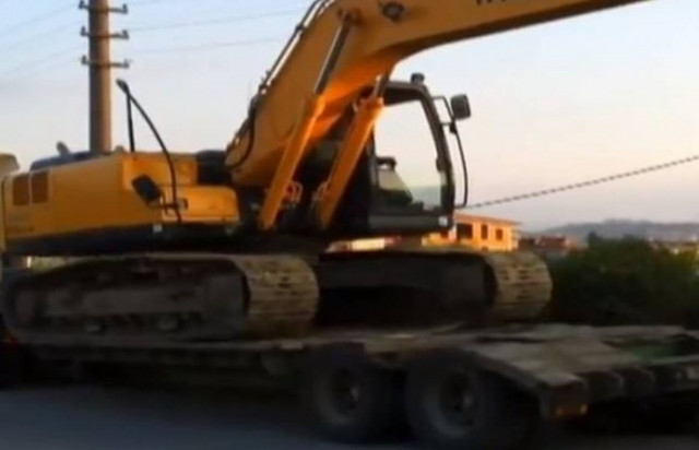 Έτσι μετακινείται ένα φορτηγό χωρίς καύσιμα (Βίντεο)