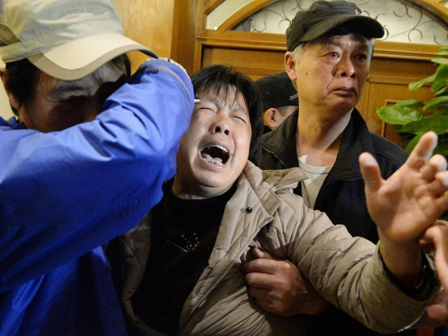 Οργή και θρήνος των συγγενών των επιβατών του μοιραίου Boeing