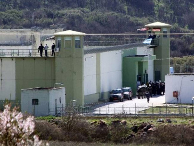 Weeping for the prison officer who was killed by an Albanian lifer