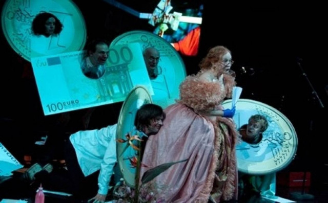 Μια... οικονομική κωμωδία παρουσιάζεται στην Στέγη