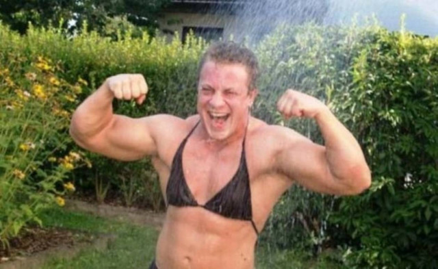 Caroline Wang: H γυναίκα bodybuilder που σοκάρει (photos)