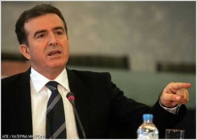 Κόκκινο από Καραμανλή στο Χρυσοχοΐδη