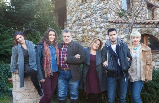 Παρτάλι: Η απόλυτη έκπληξη-Η Μυρτώ, η εγκυμοσύνη και ο Κωνσταντίνος