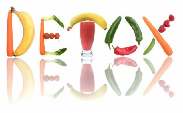 Δίαιτα αποτοξίνωσης: Η αλήθεια για την απώλεια βάρους με ρίσκο