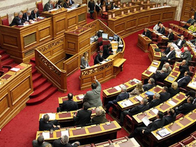 Αλαλούμ στη Βουλή μετά την πρόταση δυσπιστίας του Τσίπρα