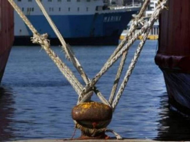«Δένουν» τα πλοία από αύριο