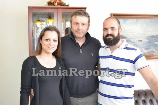 Στυλίδα: Έκαναν μια... στάση στο Δημαρχείο για να παντρευτούν (vid)