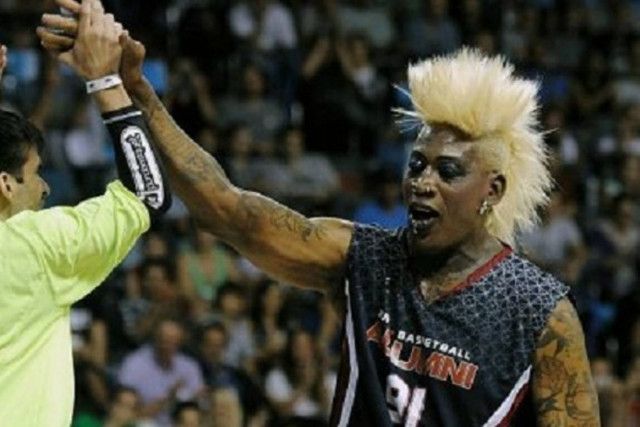 Ρόντμαν: Ντύθηκε γυναίκα στην Αργεντινή (video)