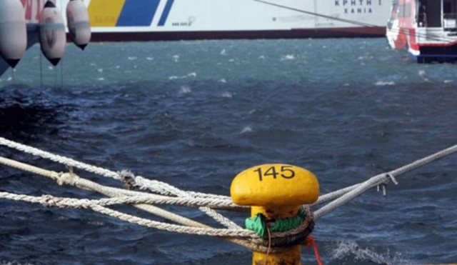 Δεμένα και αύριο τα πλοία