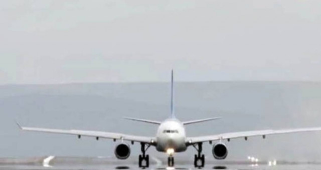 Γερμανία: Νεαρός Κοσοβάρος απείλησε μια αεροσυνοδό μέσα σε αεροπλάνο