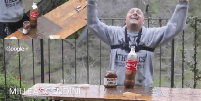 Το «πείραμα» με την Coca Cola και τις mentos σε άλλο επίπεδο! (video)