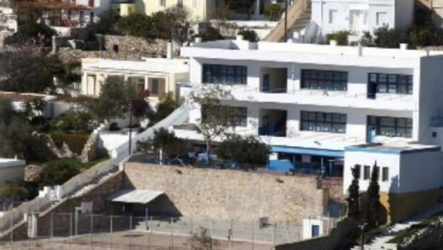 «Ποντικοί» στο Δημοτικό Σχολείο Άνω Σύρου