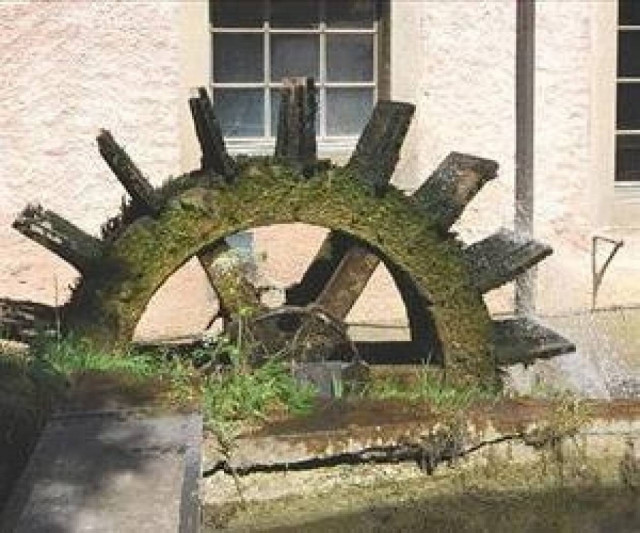 Απίστευτο: 21χρονη έκανε σεξ και κατέληξε... στον πάτο του πηγαδιού!